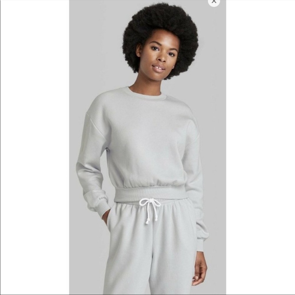 Woman’s plus size wild fable light grey long sleeve sweatshirts. Casual comfort